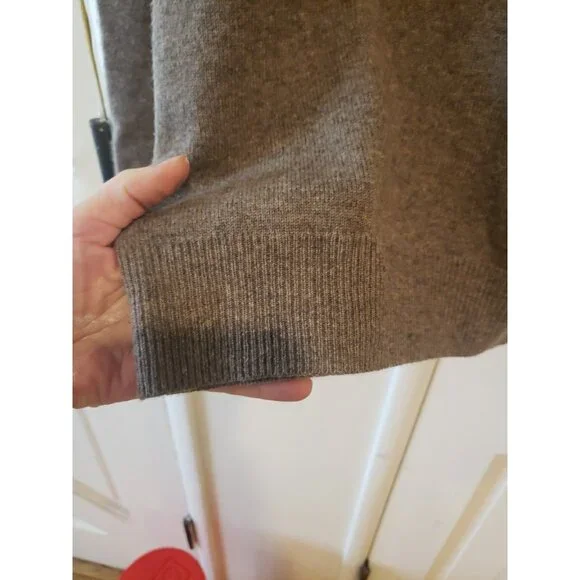 Bloomingdales Cashmere Sweater Pullover Mens Gray Suede Elbow Patches M Academia - Picture 3 of 7